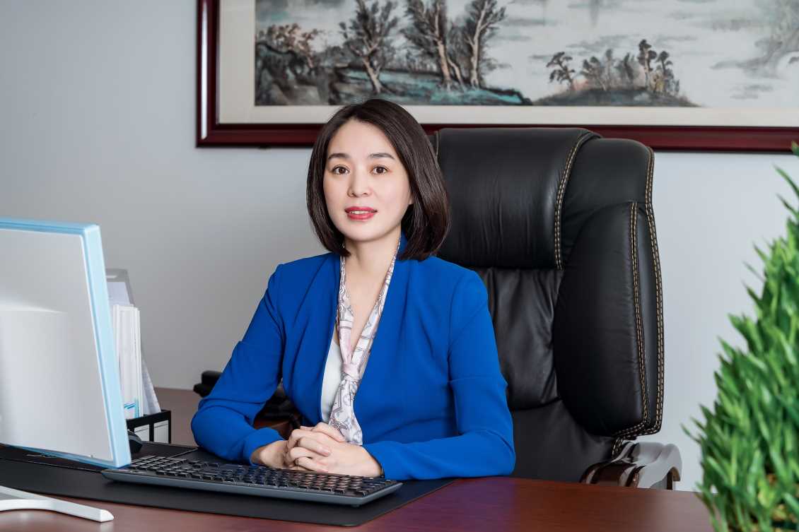 袁云（总经理）  负责公司日常经营管理