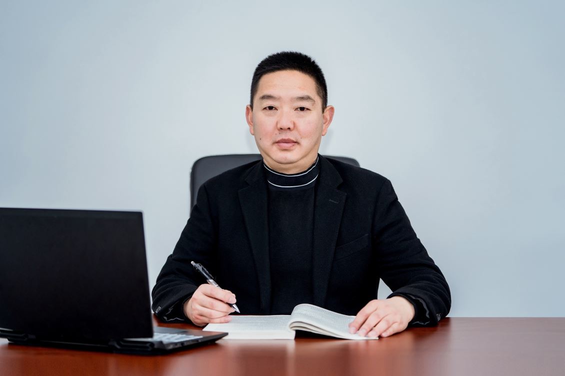 陈帮均（副总经理）  负责工程